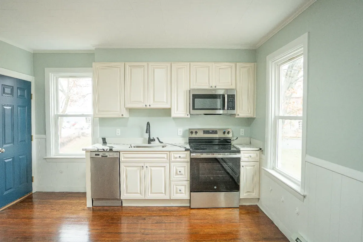 Casselbury Antique White in Barrington, RI